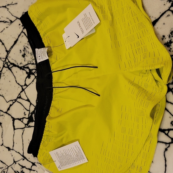 Nike tech pack lined running shorts mens l